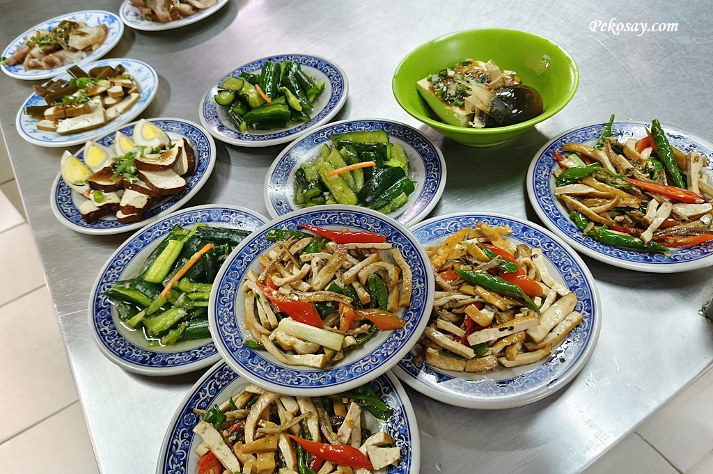 城中市場美食,城中市場必吃,台北車站美食,周記手工家常麵 @PEKO の Simple Life