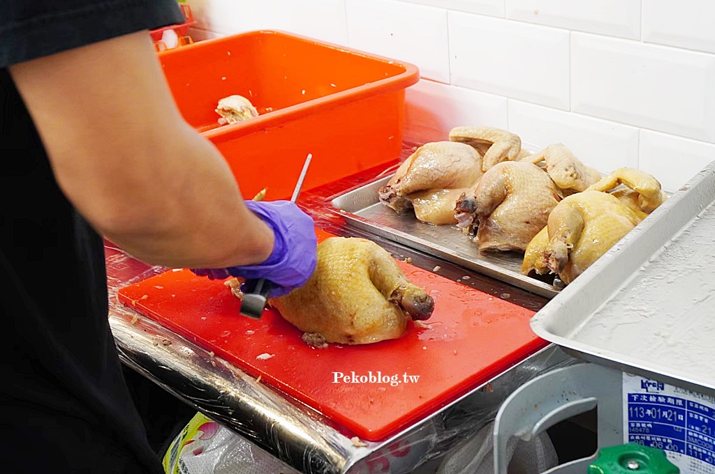 吳興街雞肉飯,吳興街美食,台北雞肉飯,台北101世貿站美食,富春雞肉菜單 @PEKO の Simple Life