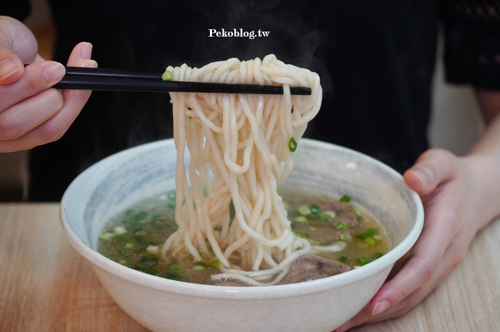 饗客牛肉麵,江子翠美食,板橋牛肉麵,江子翠牛肉麵,饗客牛肉麵菜單,清燉牛肉麵 @PEKO の Simple Life