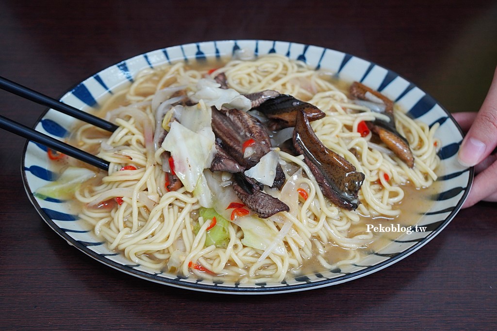 新埔站美食,四維路美食,鱔魚麵,板橋鱔魚意麵 @PEKO の Simple Life