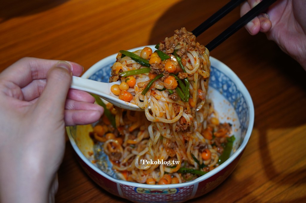 西門宵夜,ABV串串啤酒館,麻辣串串,串串火鍋,麻辣串串台北,串串啤酒館菜單,西門町美食,西門町火鍋 @PEKO の Simple Life