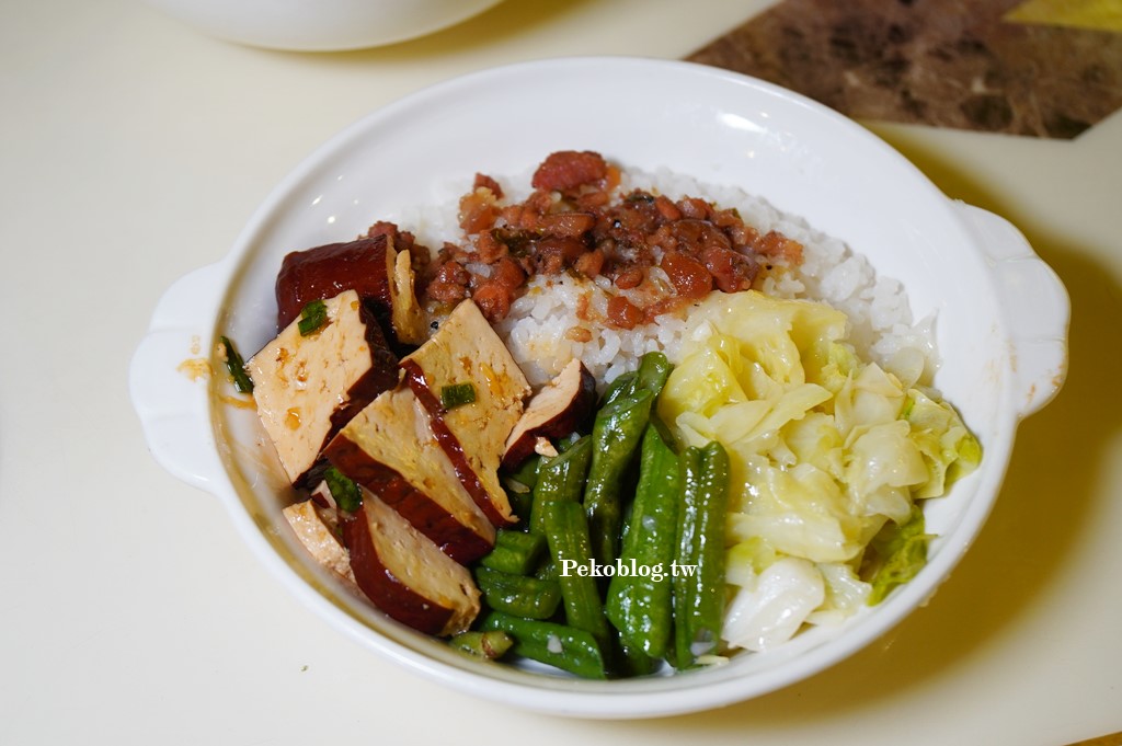 東一排骨菜單,台北排骨飯,西門町排骨飯,西門町美食,東一排骨 @PEKO の Simple Life