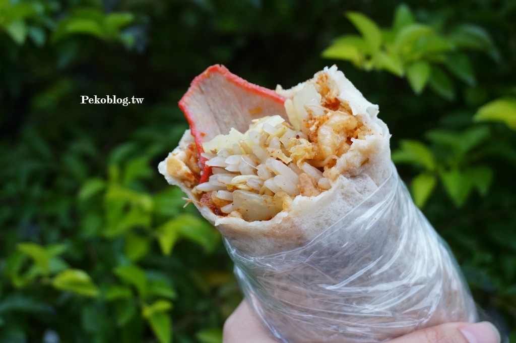 新莊廟街潤餅,新莊小吃推薦,新莊美食,新莊廟街美食,慈祐宮潤餅捲,新莊潤餅 @PEKO の Simple Life