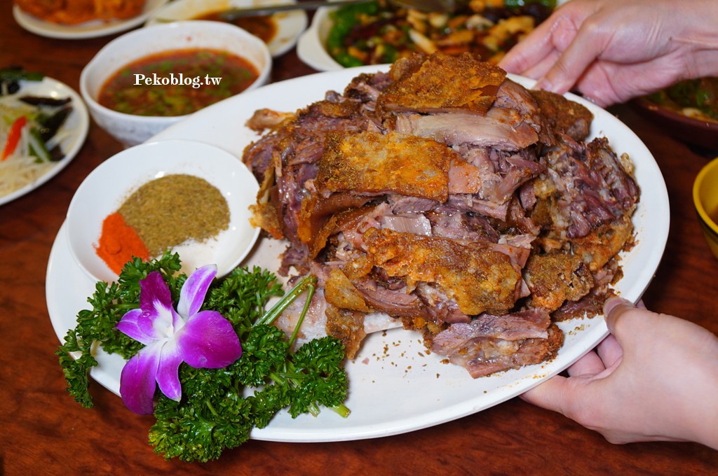 東區小吃,天府麵庄,天府麵庄菜單,宜賓燃麵,國父紀念館美食 @PEKO の Simple Life