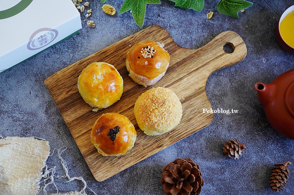 水麥芽手撕蛋糕,桃園水麥芽,炙燒蛋黃酥,2025中秋禮盒,桃園伴手禮,桃園蛋黃酥,桃園手撕蛋糕,水麥芽蛋黃酥 @PEKO の Simple Life