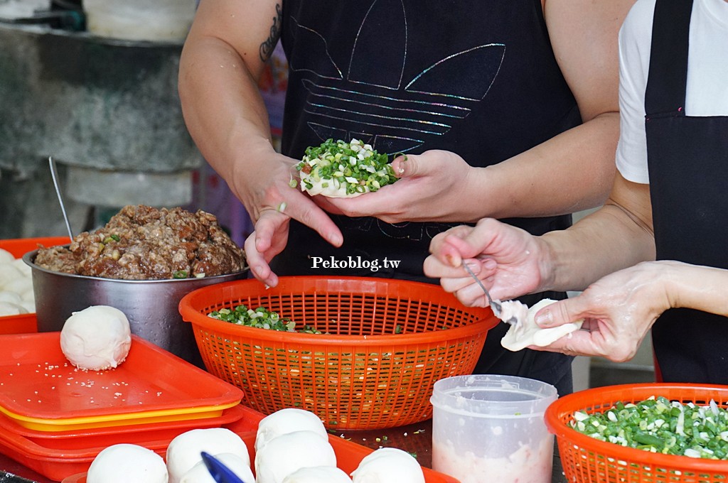 三重美食,三重國小美食,三重小吃,三重胡椒餅 @PEKO の Simple Life