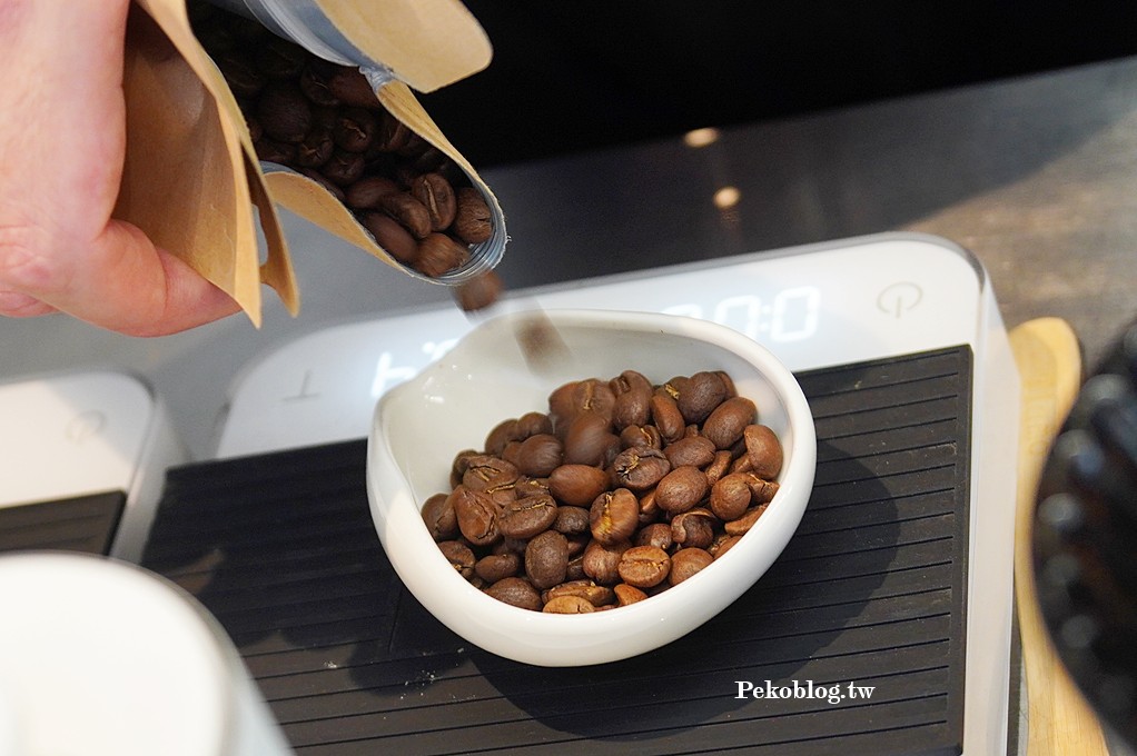 台北咖啡廳,輝葉放空站,輝葉按摩椅,超夢椅 @PEKO の Simple Life