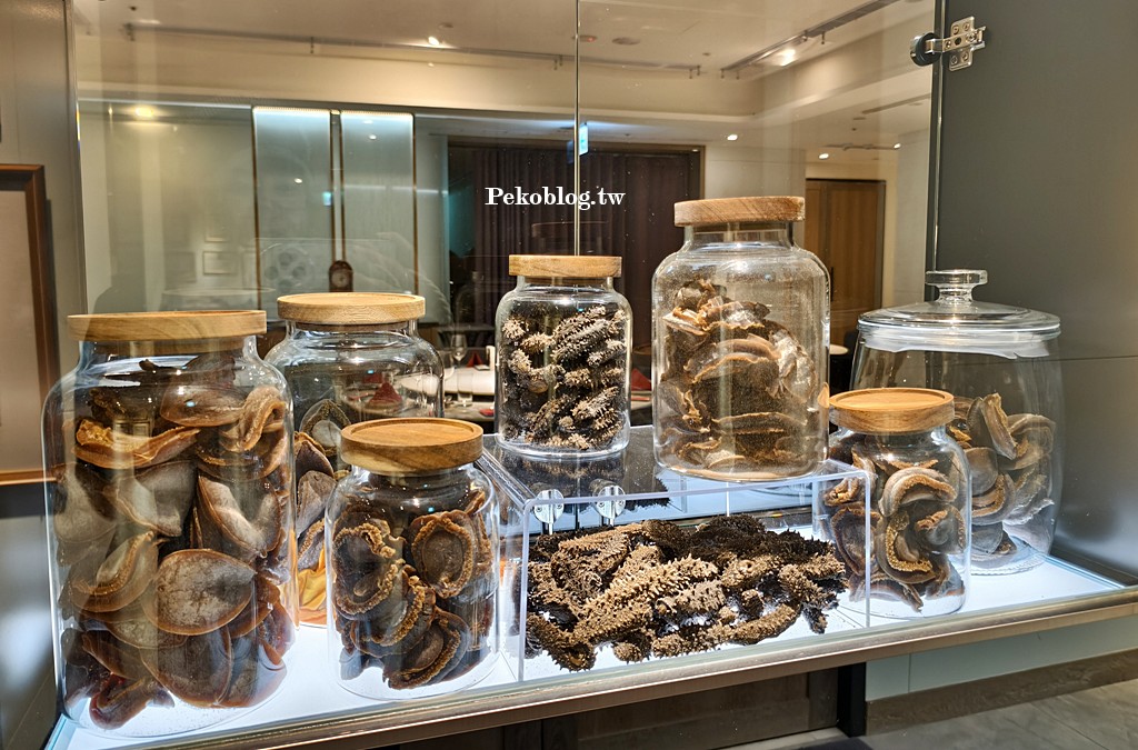 台北小巨蛋美食,米其林推薦,麟聚,麟聚菜單,麟聚小乳鴨,麟聚粵菜,台北粵菜 @PEKO の Simple Life