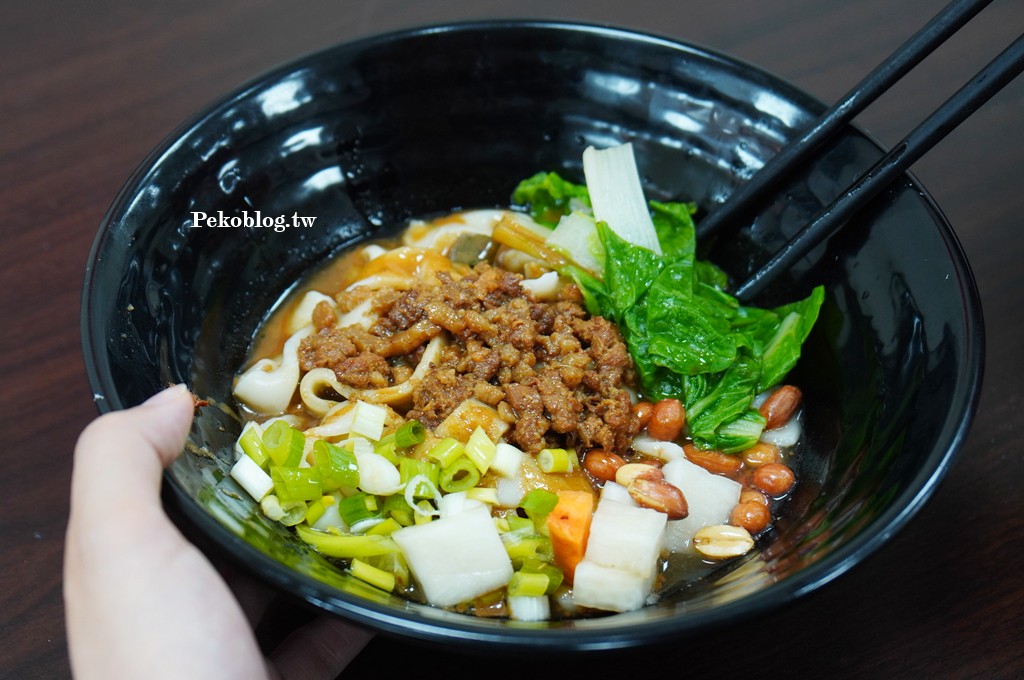 米食享味重慶牛肉麵,板橋美食,埔墘美食,板橋牛肉麵 @PEKO の Simple Life
