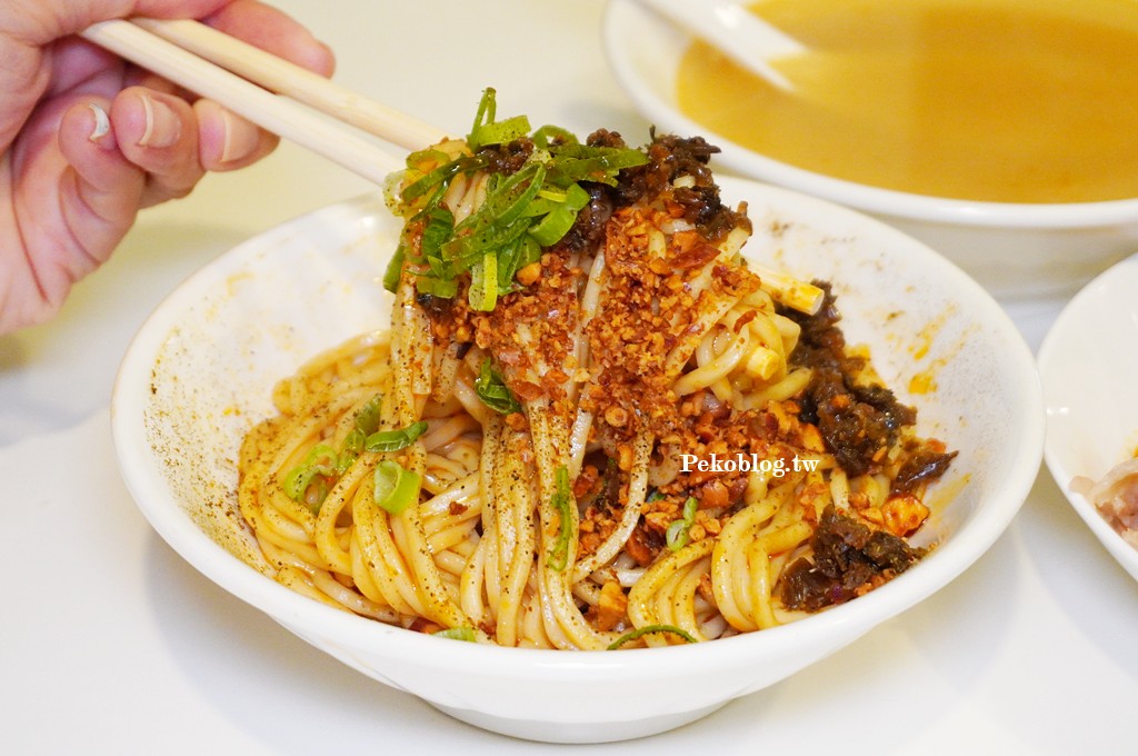 東區小吃,天府麵庄,天府麵庄菜單,宜賓燃麵,國父紀念館美食 @PEKO の Simple Life