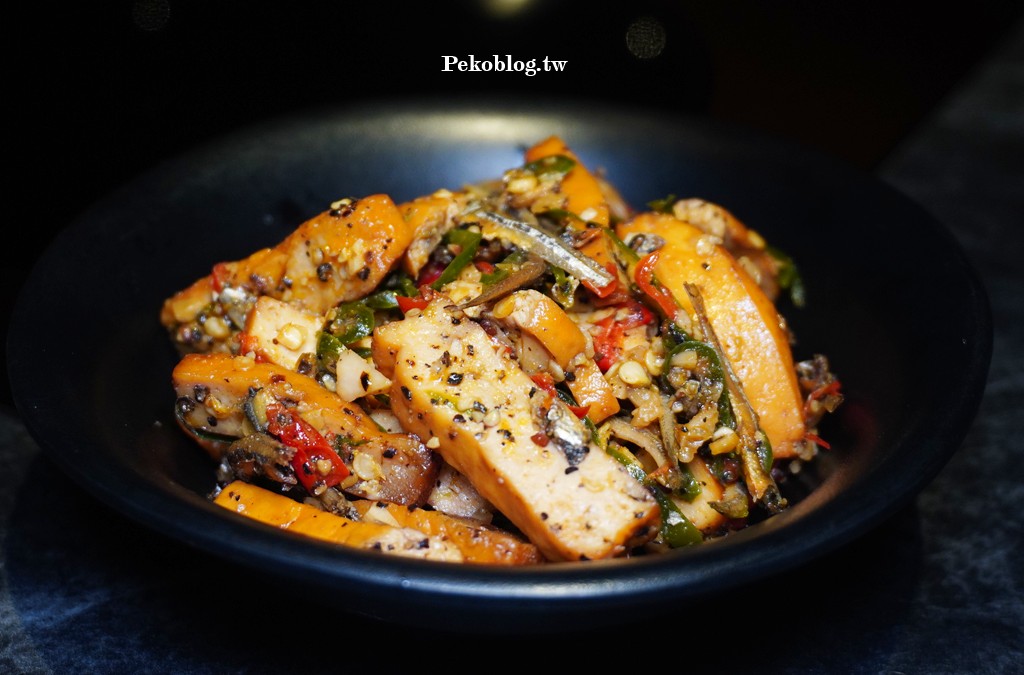 花甲蟹鍋,台北螃蟹火鍋,黑潮市集菜單,信義安和美食,黑潮市集 @PEKO の Simple Life