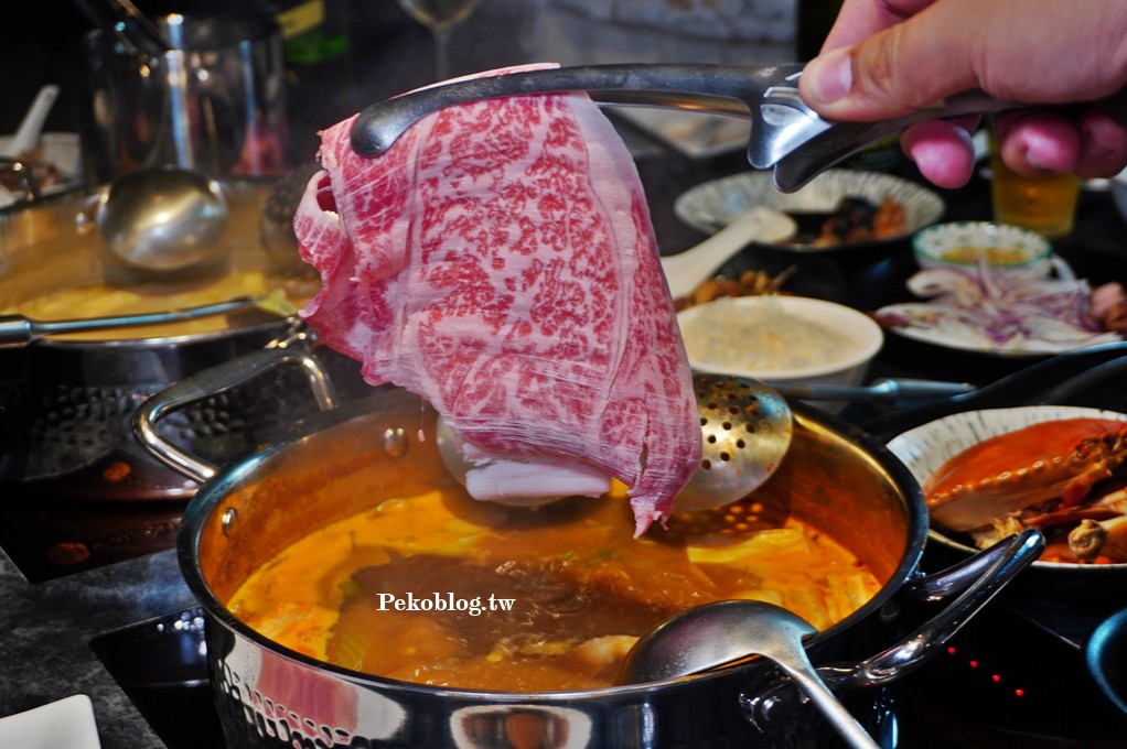 花甲蟹鍋,台北螃蟹火鍋,黑潮市集菜單,信義安和美食,黑潮市集 @PEKO の Simple Life