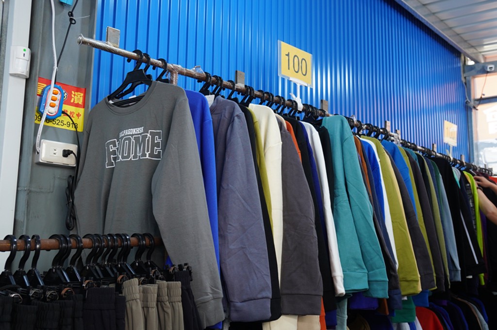 嘉益牛仔特賣會,坦克犀牛服飾,原廠犀牛機能衣,鶯歌特賣會,萬件牛仔褲 @PEKO の Simple Life