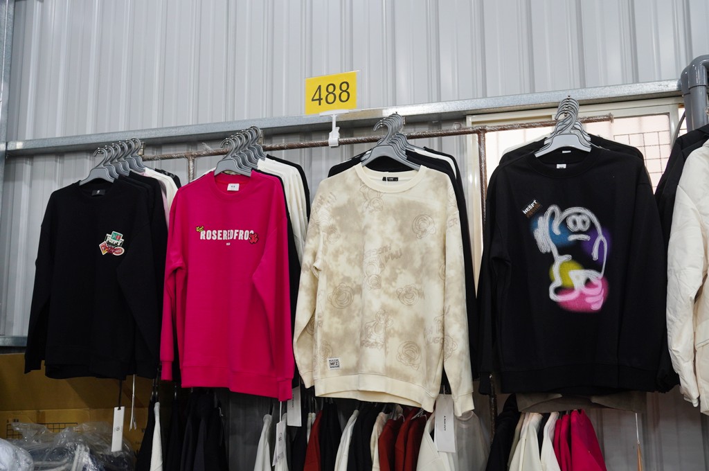 嘉益牛仔特賣會,坦克犀牛服飾,原廠犀牛機能衣,鶯歌特賣會,萬件牛仔褲 @PEKO の Simple Life