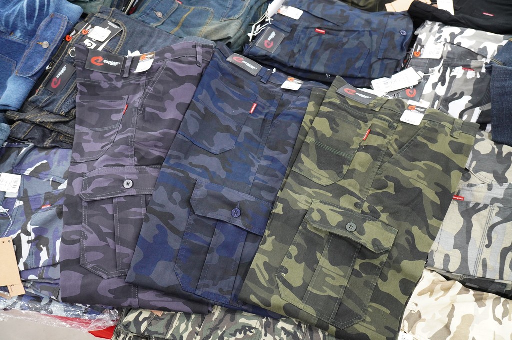 嘉益牛仔特賣會,坦克犀牛服飾,原廠犀牛機能衣,鶯歌特賣會,萬件牛仔褲 @PEKO の Simple Life