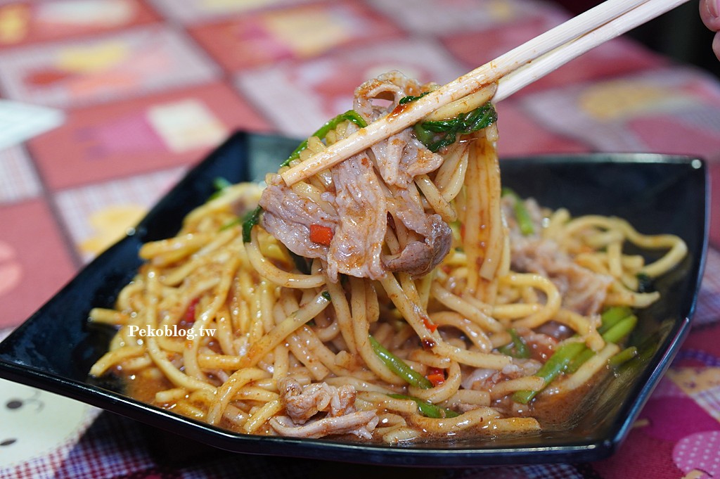 嘉益牛仔特賣會,坦克犀牛服飾,原廠犀牛機能衣,鶯歌特賣會,萬件牛仔褲 @PEKO の Simple Life