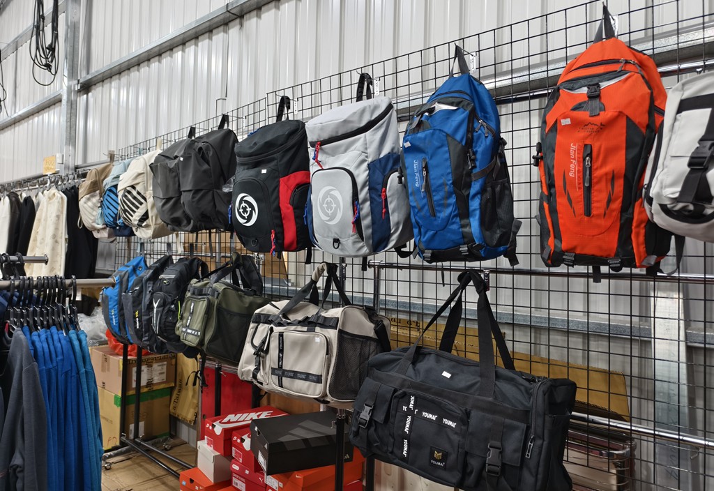 嘉益牛仔特賣會,坦克犀牛服飾,原廠犀牛機能衣,鶯歌特賣會,萬件牛仔褲 @PEKO の Simple Life