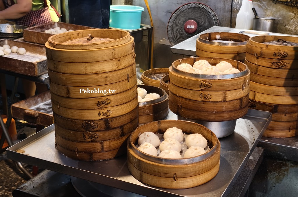 三重美食,三重小吃,台北橋美食,三重水煎包,三重小籠包,文化北路美食 @PEKO の Simple Life