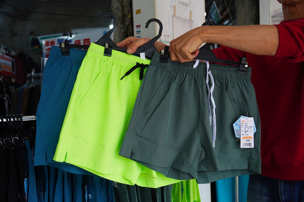 犀牛機能衣,三重特賣會,犀牛特賣會,坦克犀牛服飾,台北特賣會 @PEKO の Simple Life