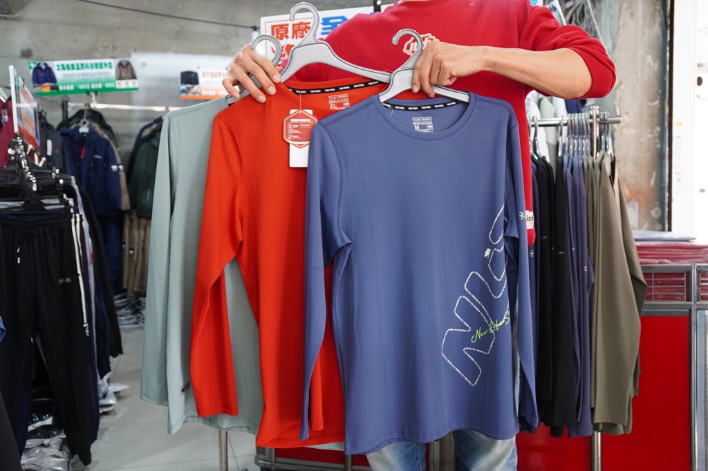 犀牛機能衣,三重特賣會,犀牛特賣會,坦克犀牛服飾,台北特賣會 @PEKO の Simple Life