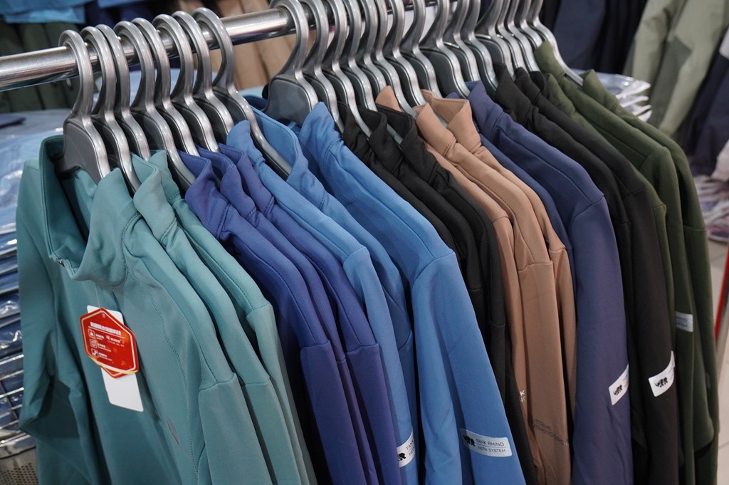 犀牛機能衣,三重特賣會,犀牛特賣會,坦克犀牛服飾,台北特賣會 @PEKO の Simple Life