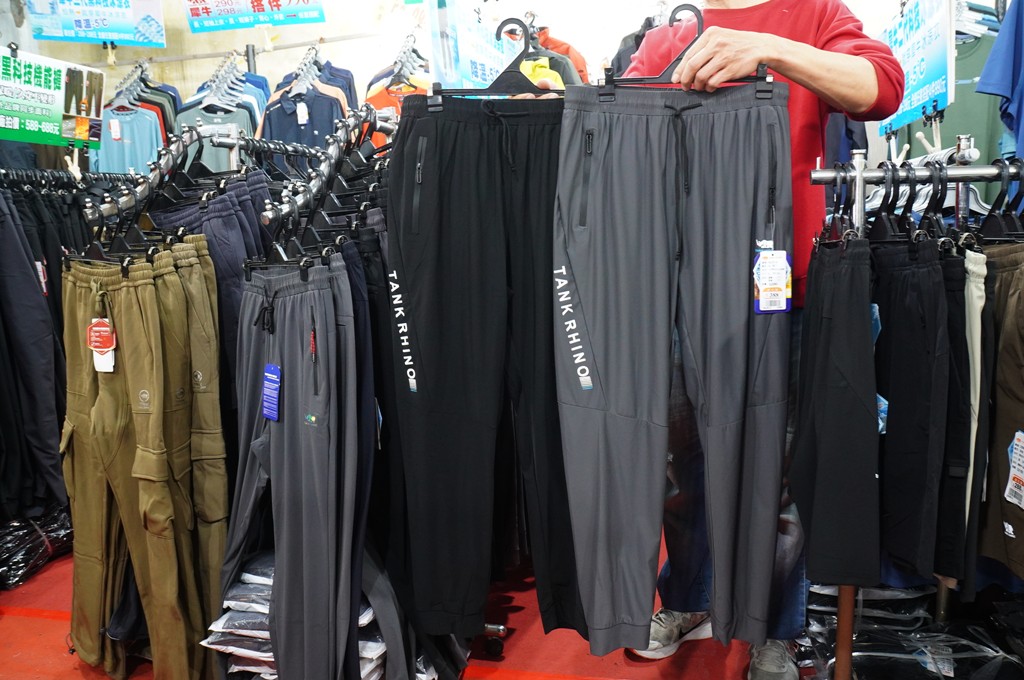 犀牛機能衣,三重特賣會,犀牛特賣會,坦克犀牛服飾,台北特賣會 @PEKO の Simple Life