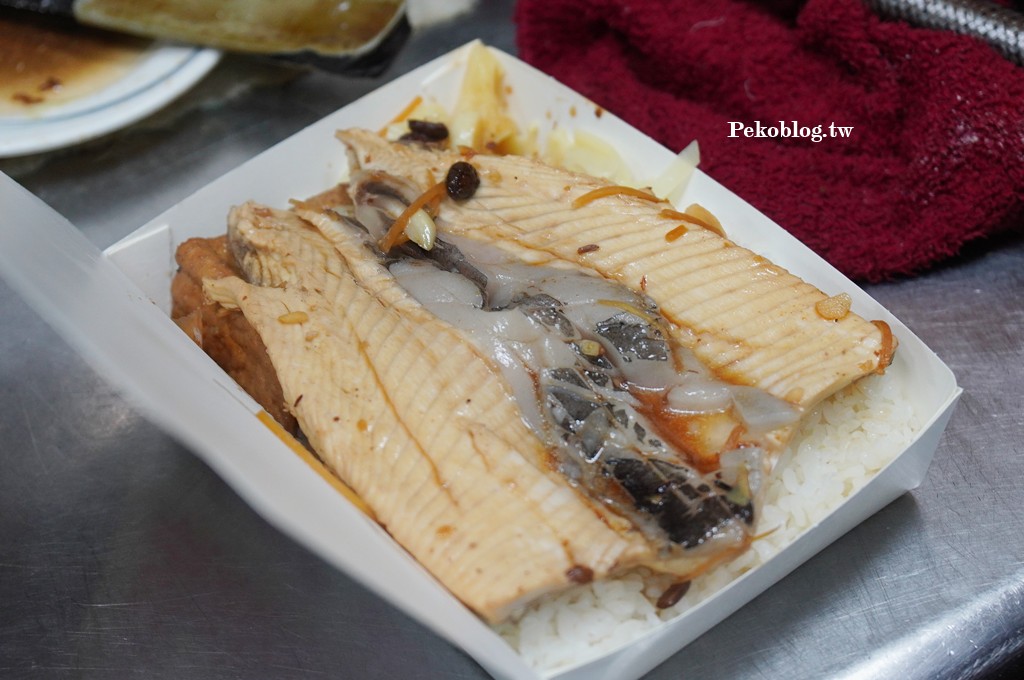 三重美食,虱目魚蓋飯,三和國中站美食 @PEKO の Simple Life