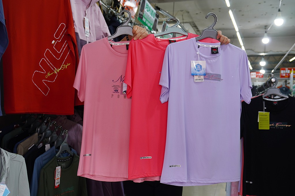 犀牛特賣會,坦克犀牛服飾,東湖特賣會,犀牛機能衣 @PEKO の Simple Life