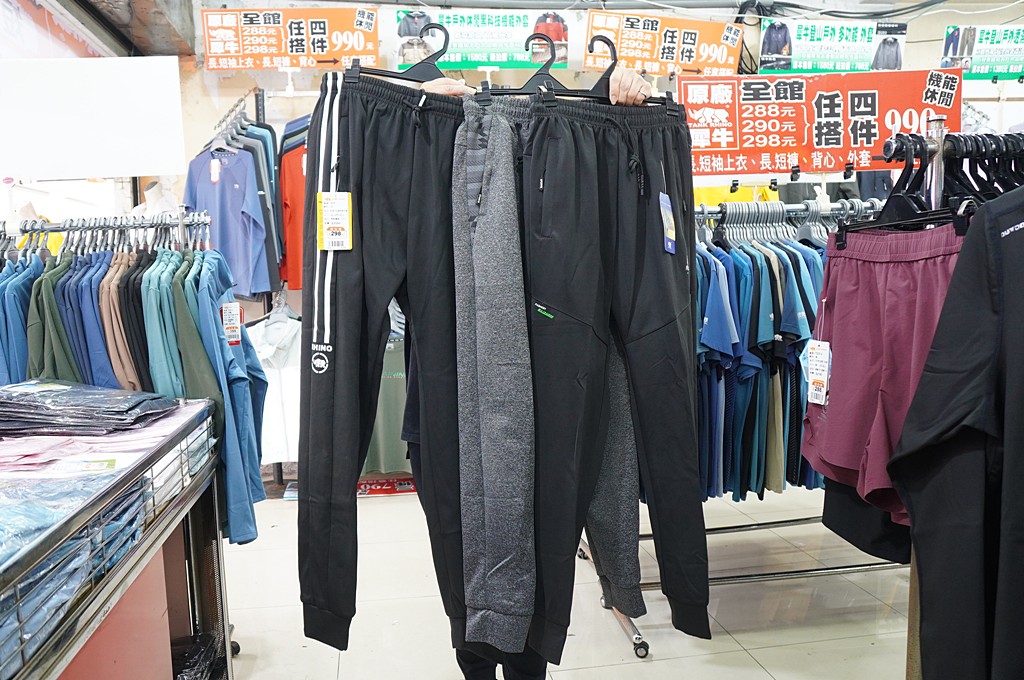 犀牛特賣會,坦克犀牛服飾,東湖特賣會,犀牛機能衣 @PEKO の Simple Life