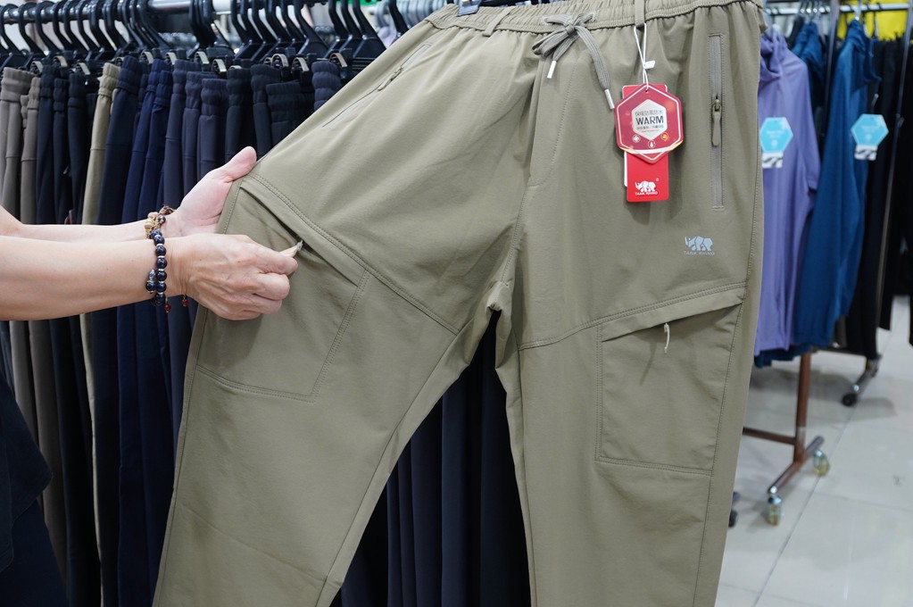 犀牛特賣會,坦克犀牛服飾,東湖特賣會,犀牛機能衣 @PEKO の Simple Life