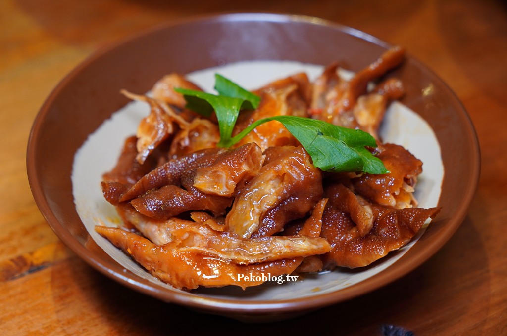 三峽美食,三峽老街美食,醬油雞米粉 @PEKO の Simple Life