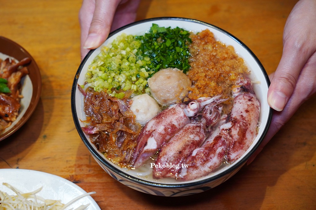 三峽美食,三峽老街美食,醬油雞米粉 @PEKO の Simple Life