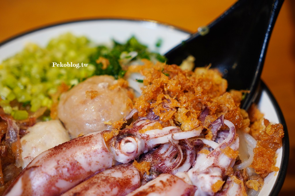 三峽美食,三峽老街美食,醬油雞米粉 @PEKO の Simple Life