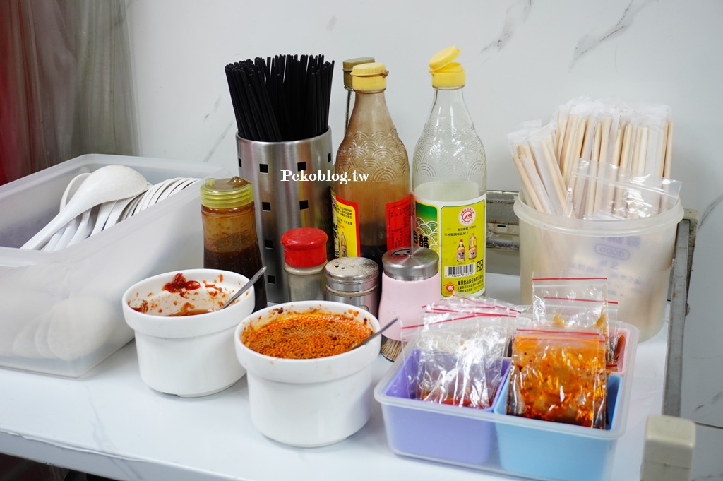 三重美食,三重國小美食,三重熗鍋麵 @PEKO の Simple Life