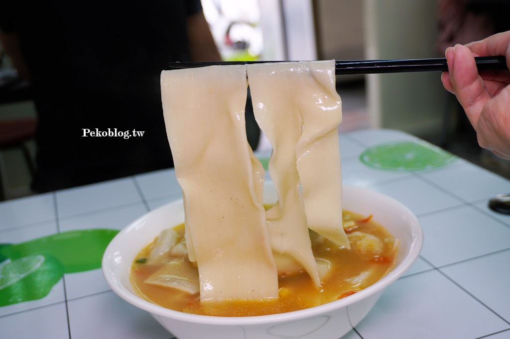 三重美食,三重國小美食,三重熗鍋麵 @PEKO の Simple Life