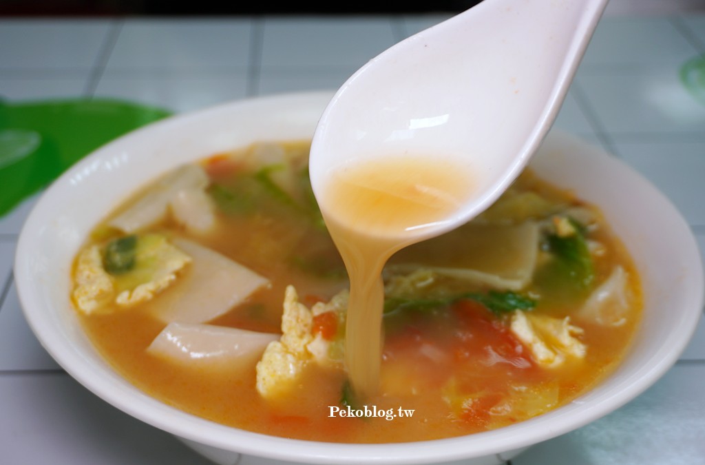 三重美食,三重國小美食,三重熗鍋麵 @PEKO の Simple Life