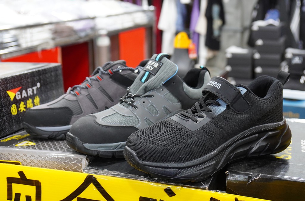 運動鞋特賣,特賣會,桃園特賣會 @PEKO の Simple Life