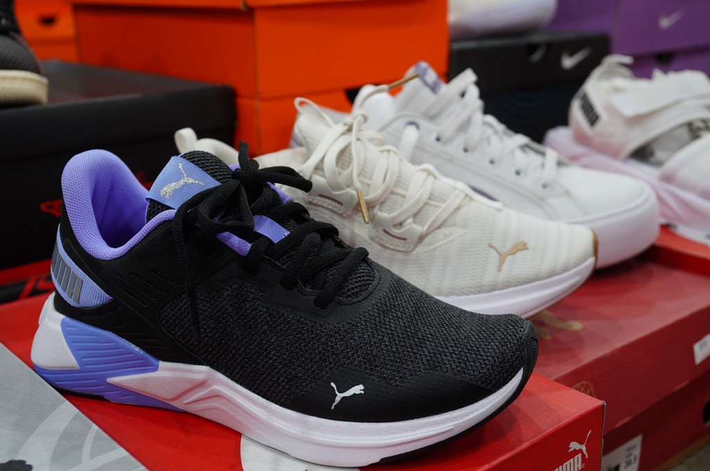 運動鞋特賣,特賣會,桃園特賣會 @PEKO の Simple Life