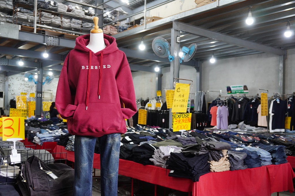 運動鞋特賣,特賣會,桃園特賣會 @PEKO の Simple Life