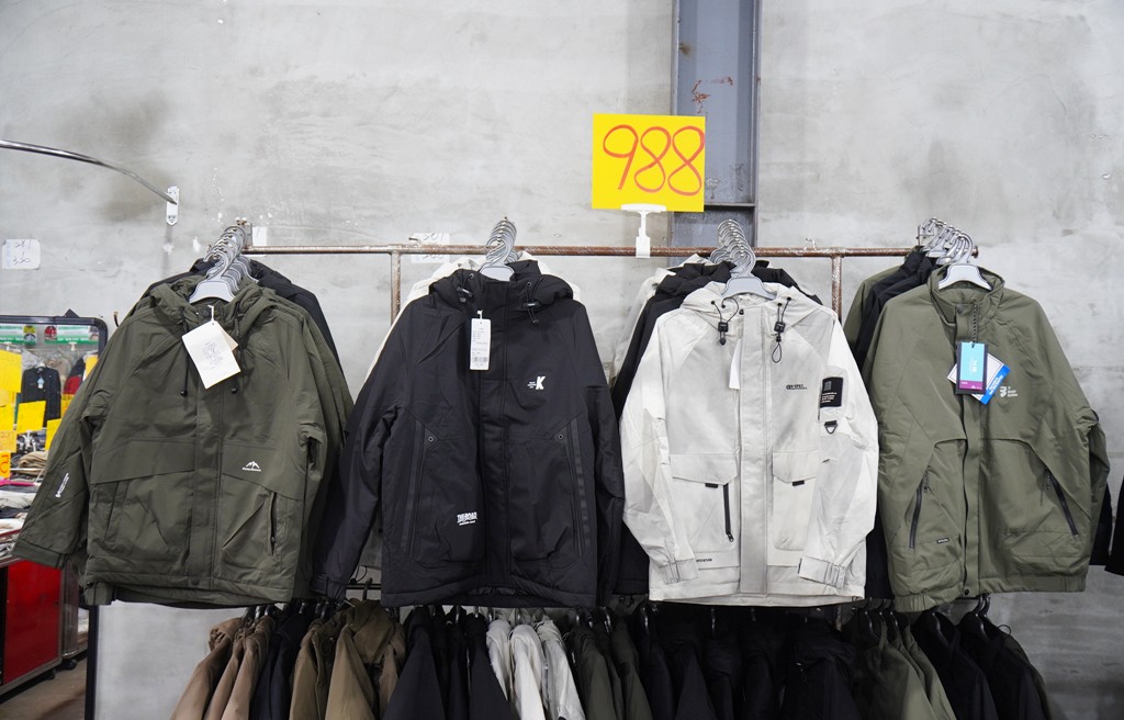 運動鞋特賣,特賣會,桃園特賣會 @PEKO の Simple Life