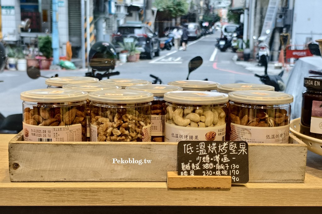 新莊美食,新莊蛋糕,新莊麵包,新莊站美食,新莊甜點 @PEKO の Simple Life