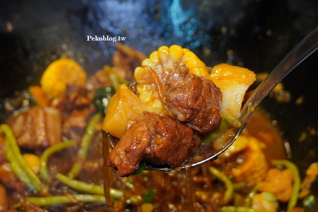 三重美食,三重國小美食,東北鐵鍋燉,三重鐵鍋燉,台北鐵鍋燉 @PEKO の Simple Life
