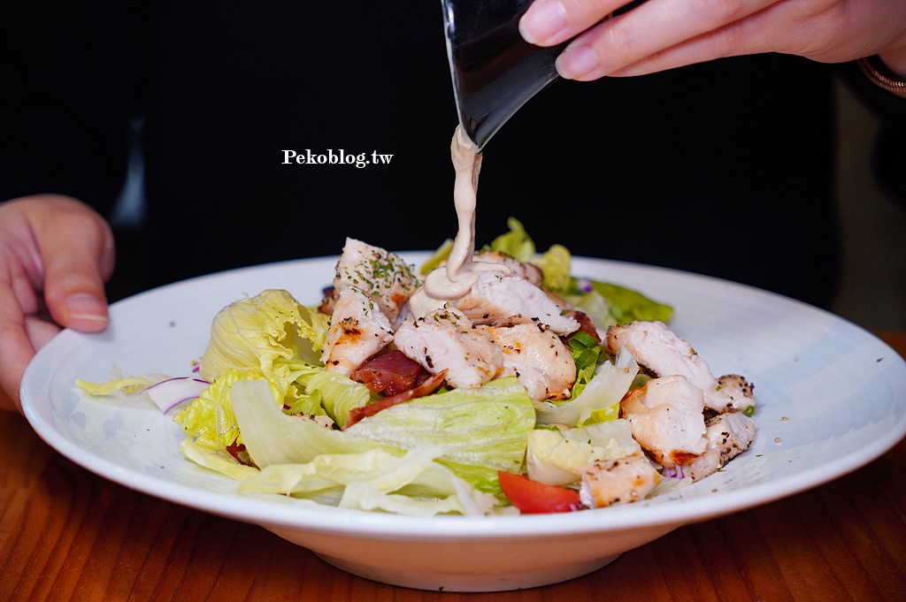 西門町美食,西門町聚餐,西門町美式餐廳,西門町寵物友善餐廳 @PEKO の Simple Life