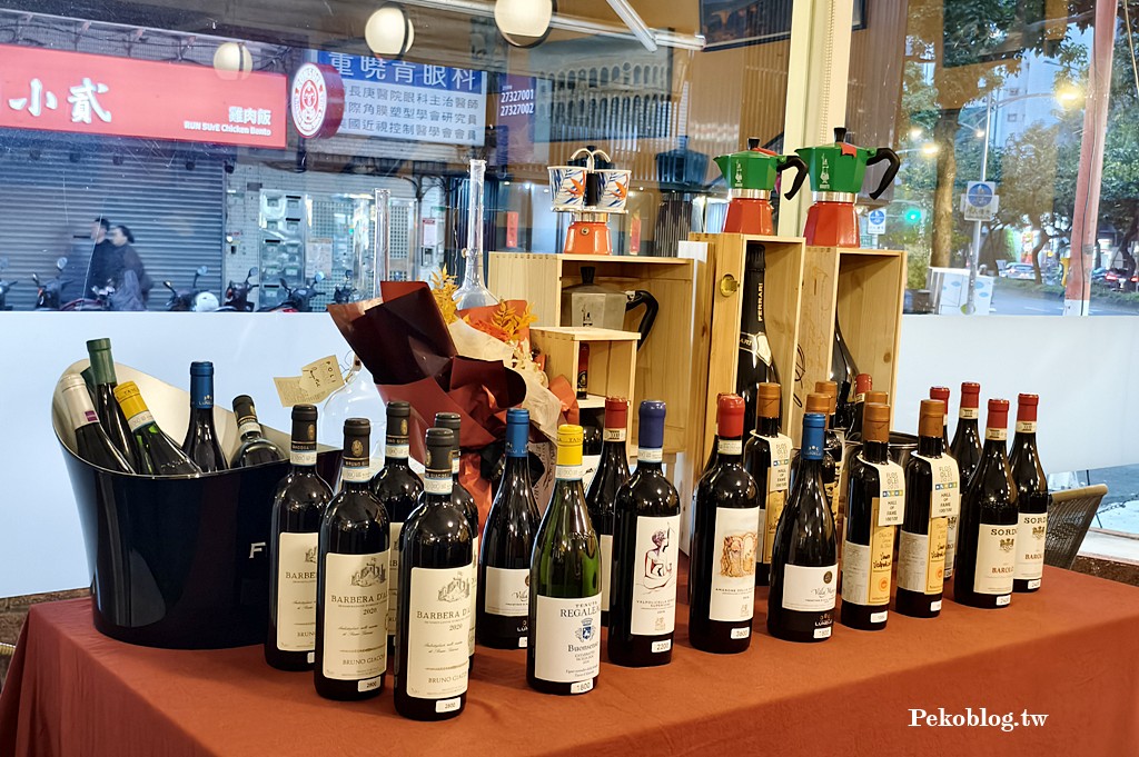 信義安和美食 @PEKO の Simple Life