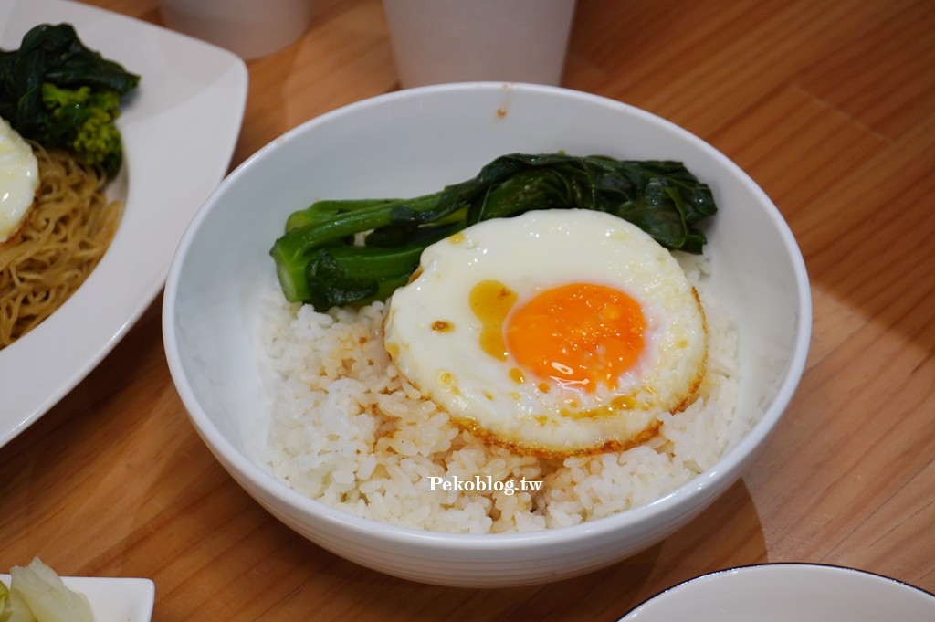 松山機場美食,楊華志,松山機場2F美食廣場 @PEKO の Simple Life