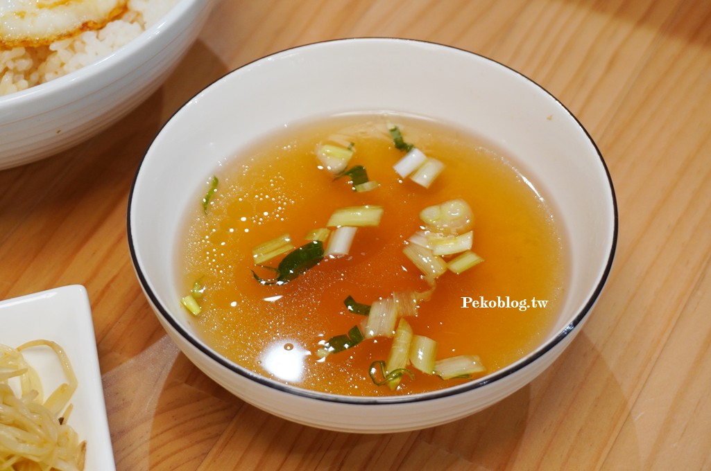 松山機場美食,楊華志,松山機場2F美食廣場 @PEKO の Simple Life