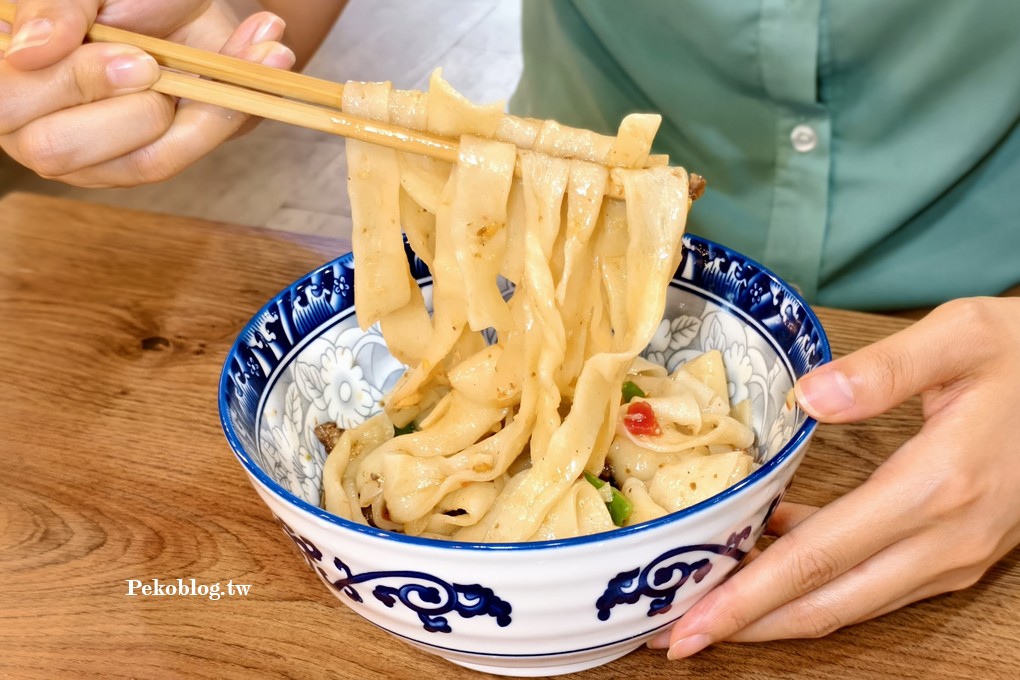 中崙市場美食街,清真美食,台北小巨蛋美食,中崙市場美食 @PEKO の Simple Life