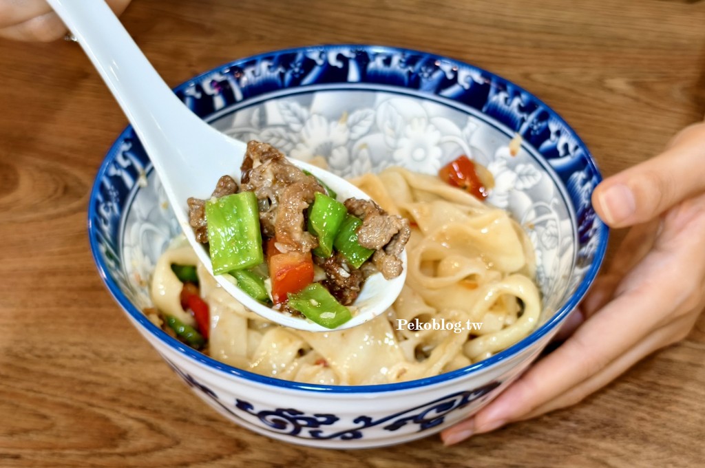 中崙市場美食街,清真美食,台北小巨蛋美食,中崙市場美食 @PEKO の Simple Life