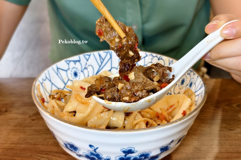 中崙市場美食街,清真美食,台北小巨蛋美食,中崙市場美食 @PEKO の Simple Life