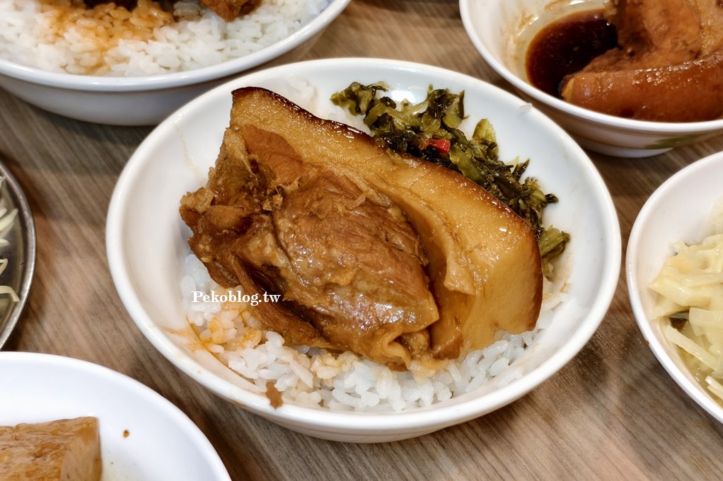 台中宵夜,台中米其林,台中爌肉飯,台中必比登 @PEKO の Simple Life